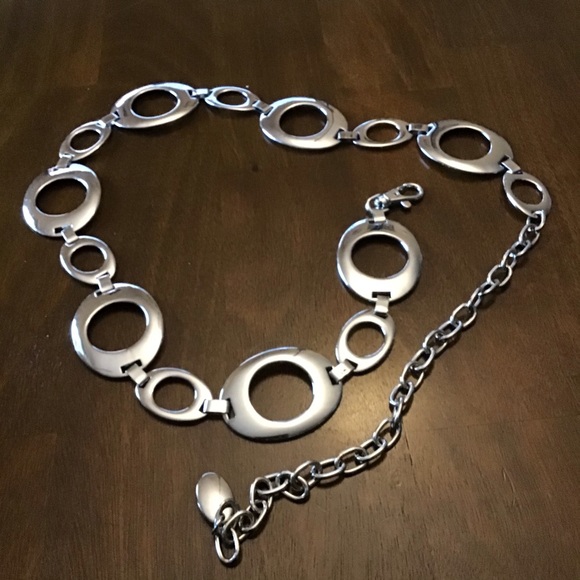 Silver linked chain belt - Picture 3 of 3